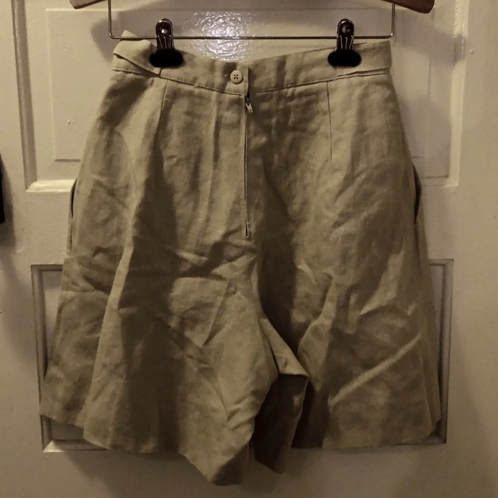 Carol Horn 100% linen shorts sz 6 - Picture 2 of 3